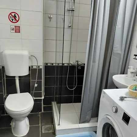 Urban Hub Apartamento Skopie